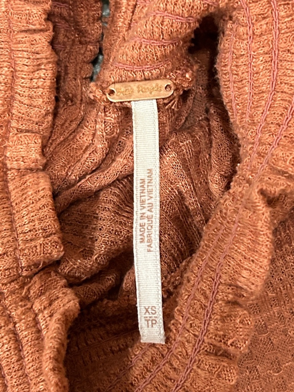 Free People Lightweight Waffle-Knit Ruffle Mock Neck Sweater Peach sz XS - Picture 3 of 5